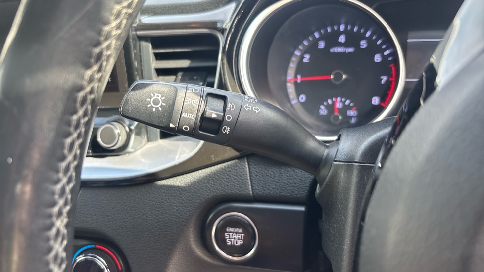 Kia Xceed 1.0T GDi ISG 3 5dr Petrol Hatchback - Image 24