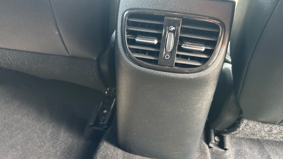 Kia Xceed 1.0T GDi ISG 3 5dr Petrol Hatchback - Image 38