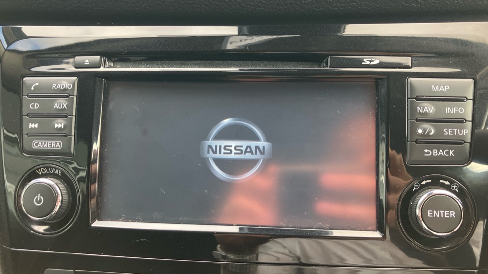 Nissan Qashqai 1.2 DiG-T N-Connecta 5dr Petrol Hatchback - Image 12