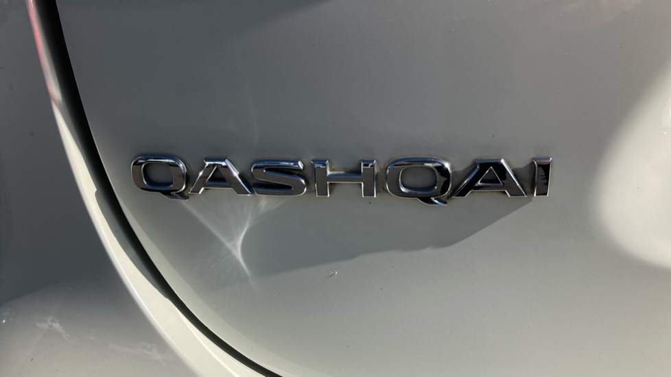 Nissan Qashqai 1.2 DiG-T N-Connecta 5dr Petrol Hatchback - Image 39