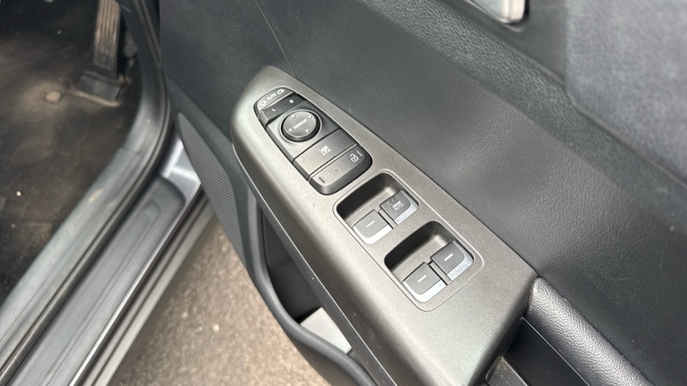 Kia Sportage 1.6 GDi ISG 2 5dr Petrol Estate - Image 21