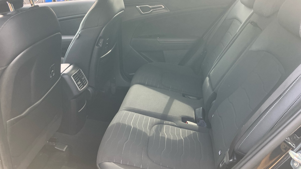 Kia Sportage 1.6T GDi ISG 3 5dr Petrol Estate - Image 16