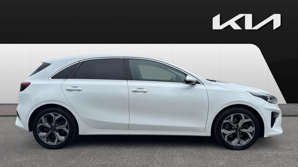 Kia Ceed 1.4T GDi ISG First Edition 5dr Petrol Hatchback - Image 5