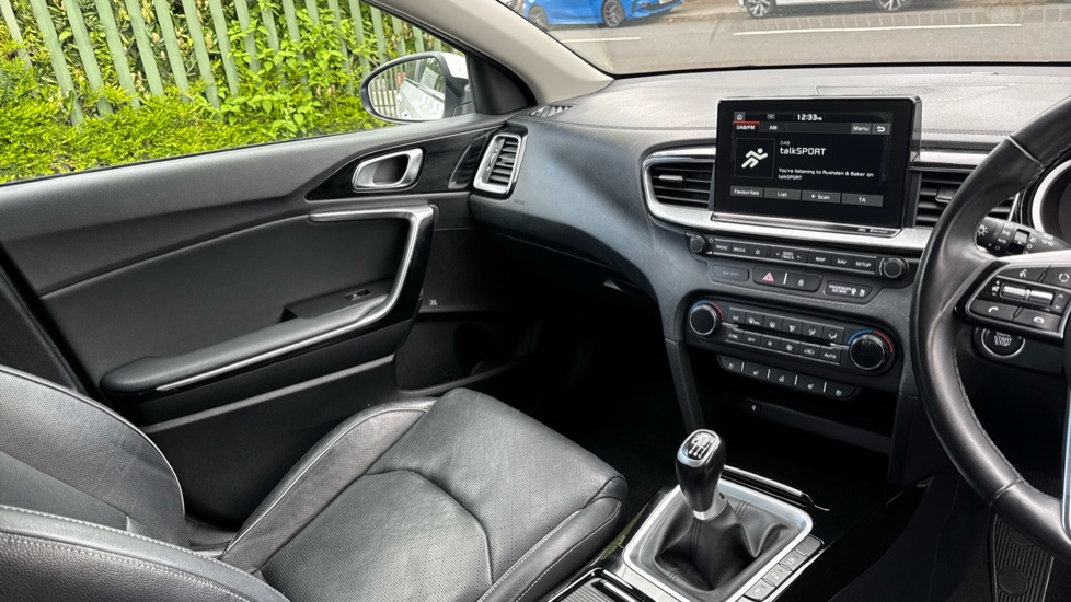 Kia Ceed 1.4T GDi ISG First Edition 5dr Petrol Hatchback - Image 14