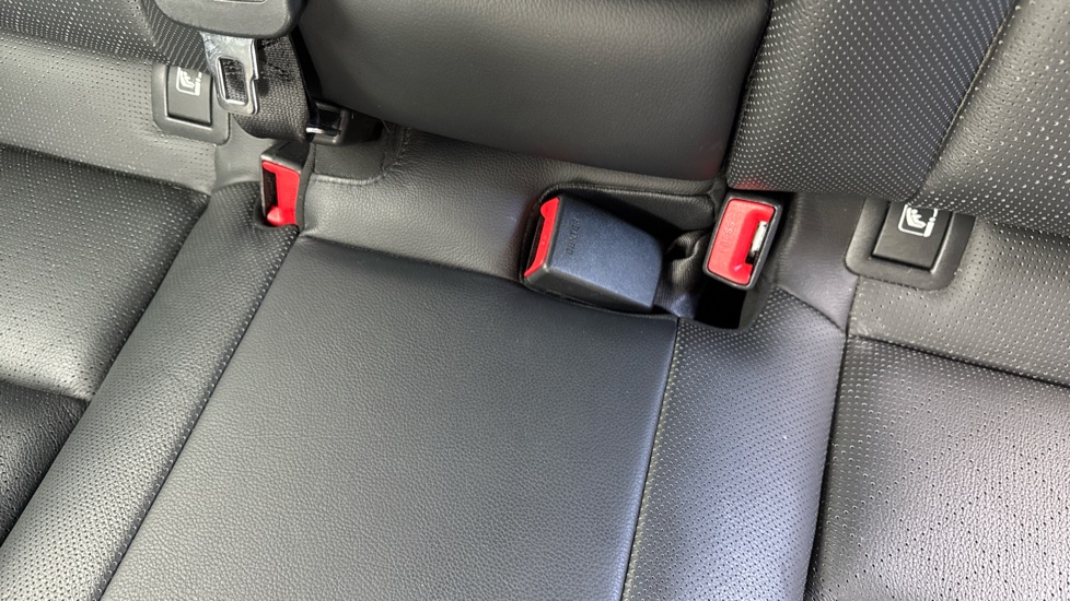 Kia Ceed 1.4T GDi ISG First Edition 5dr Petrol Hatchback - Image 17