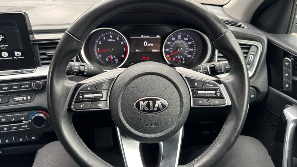 Kia Ceed 1.4T GDi ISG First Edition 5dr Petrol Hatchback - Image 24