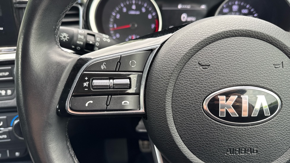 Kia Ceed 1.4T GDi ISG First Edition 5dr Petrol Hatchback - Image 25