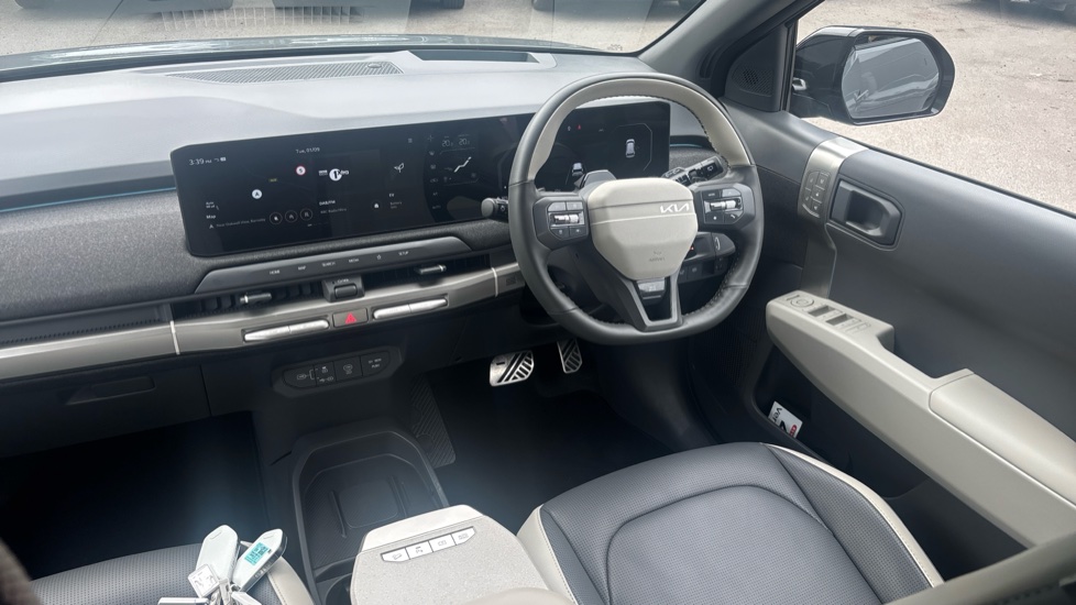 Kia EV3 150kW GT-Line S 81.4kWh 5dr Auto Electric Estate - Image 9
