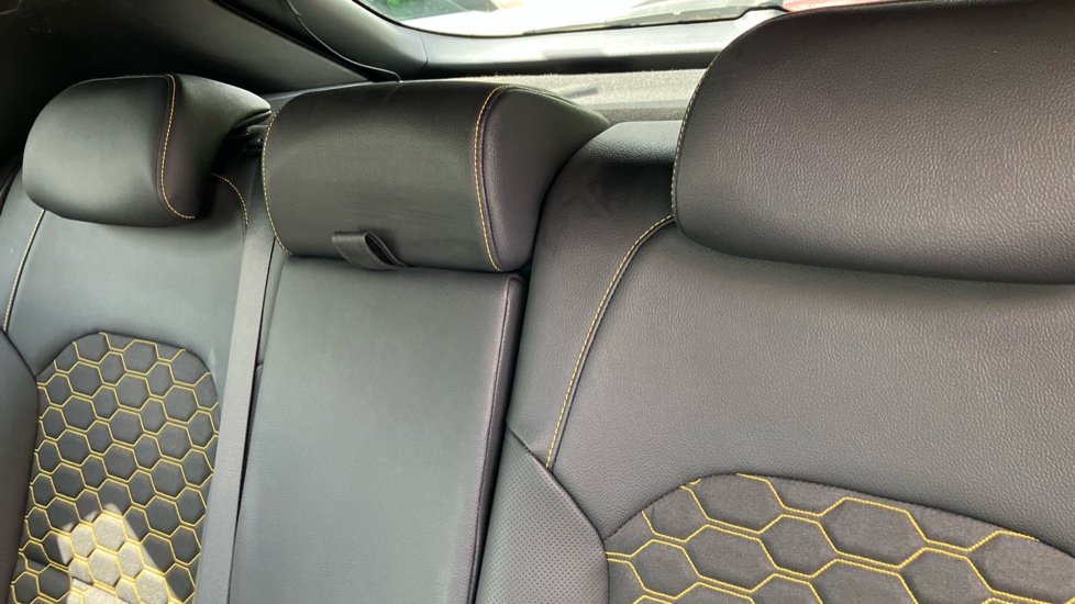 Kia Xceed 1.4T GDi ISG First Edition 5dr DCT Petrol Hatchback - Image 15
