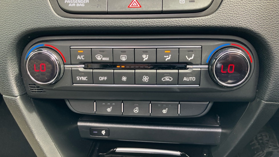 Kia Xceed 1.4T GDi ISG First Edition 5dr DCT Petrol Hatchback - Image 30