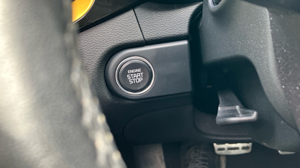 Kia Xceed 1.4T GDi ISG First Edition 5dr DCT Petrol Hatchback - Image 38