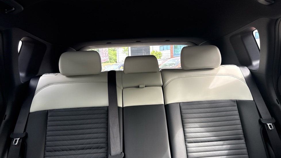 Kia EV4 150kW GT-Line S 81kWh 5dr Auto Electric Hatchback - Image 19