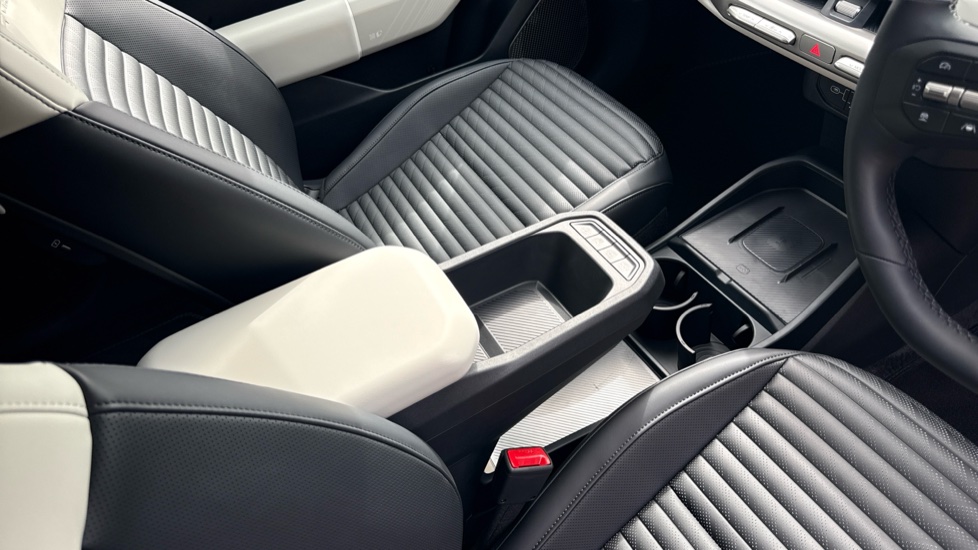 Kia EV4 150kW GT-Line S 81kWh 5dr Auto Electric Hatchback - Image 34