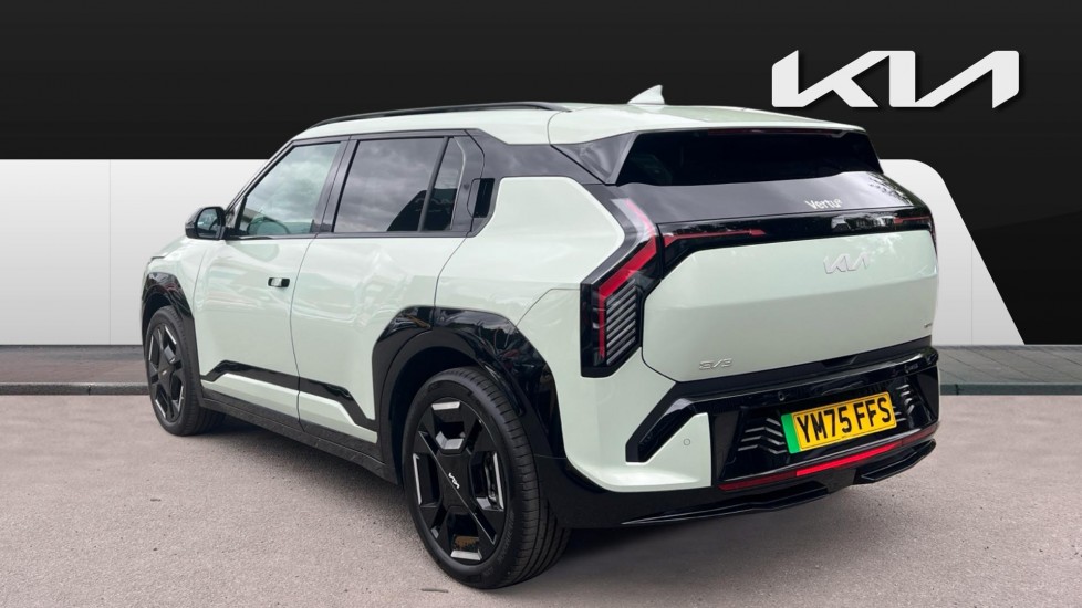 Kia EV3 150kW GT-Line 81.4kWh 5dr Auto Electric Estate - Image 2