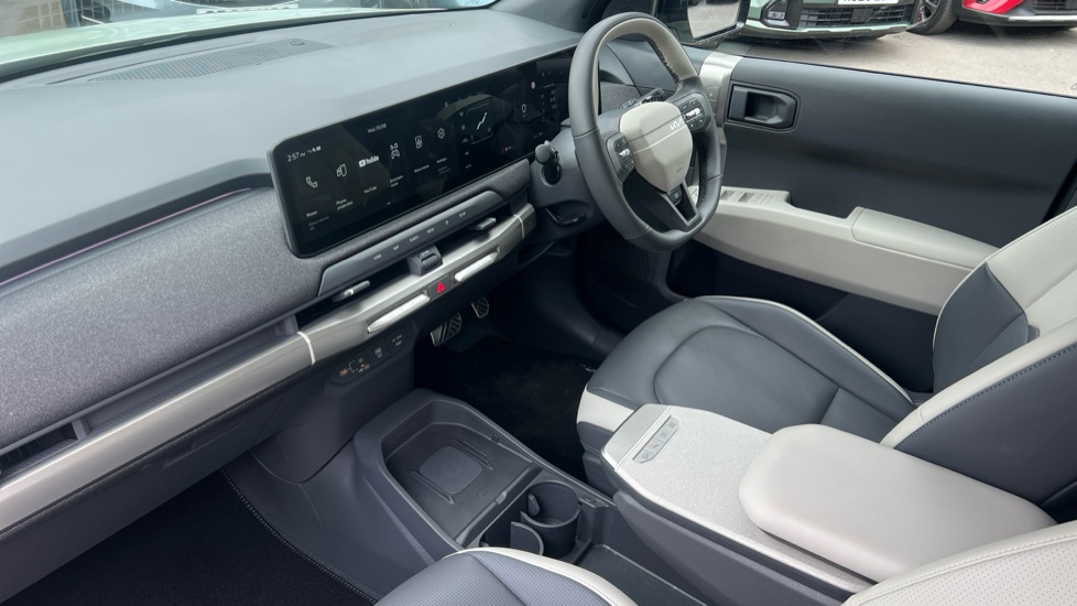 Kia EV3 150kW GT-Line 81.4kWh 5dr Auto Electric Estate - Image 9