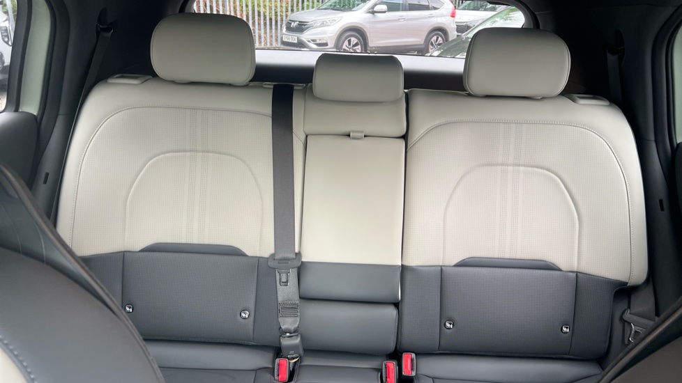 Kia EV3 150kW GT-Line 81.4kWh 5dr Auto Electric Estate - Image 15