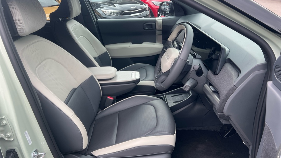 Kia EV3 150kW GT-Line 81.4kWh 5dr Auto Electric Estate - Image 26