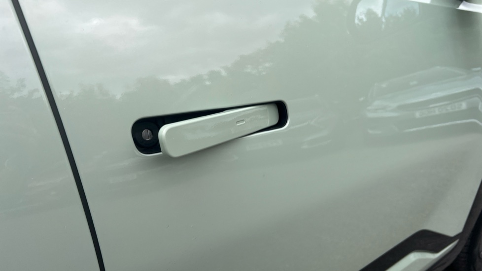 Kia EV3 150kW GT-Line 81.4kWh 5dr Auto Electric Estate - Image 28