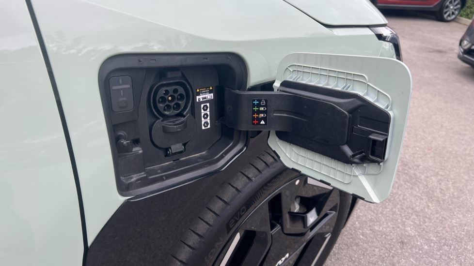 Kia EV3 150kW GT-Line 81.4kWh 5dr Auto Electric Estate - Image 29