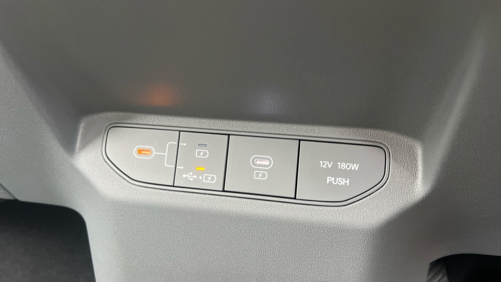 Kia EV3 150kW GT-Line 81.4kWh 5dr Auto Electric Estate - Image 42