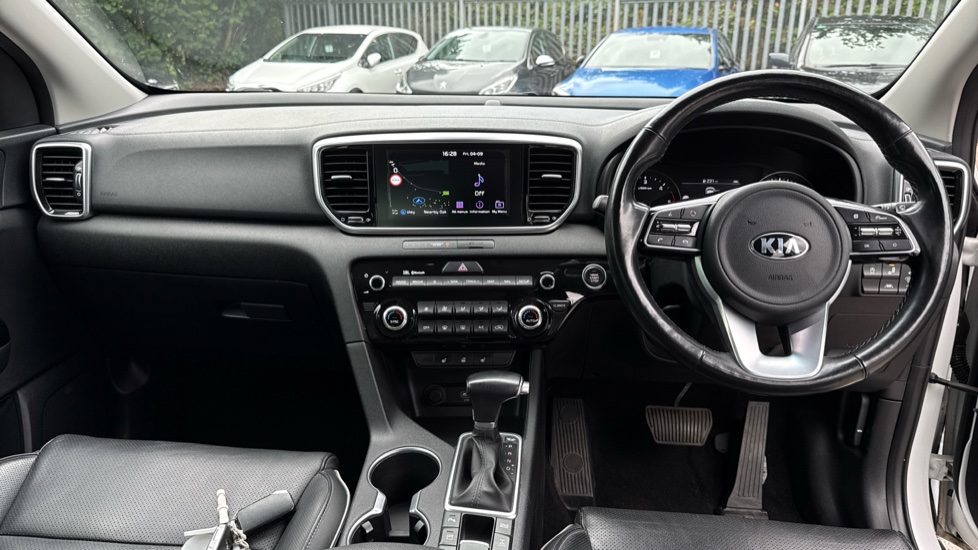Kia Sportage 1.6 CRDi 48V ISG 4 5dr DCT Auto [AWD] Diesel Estate - Image 10