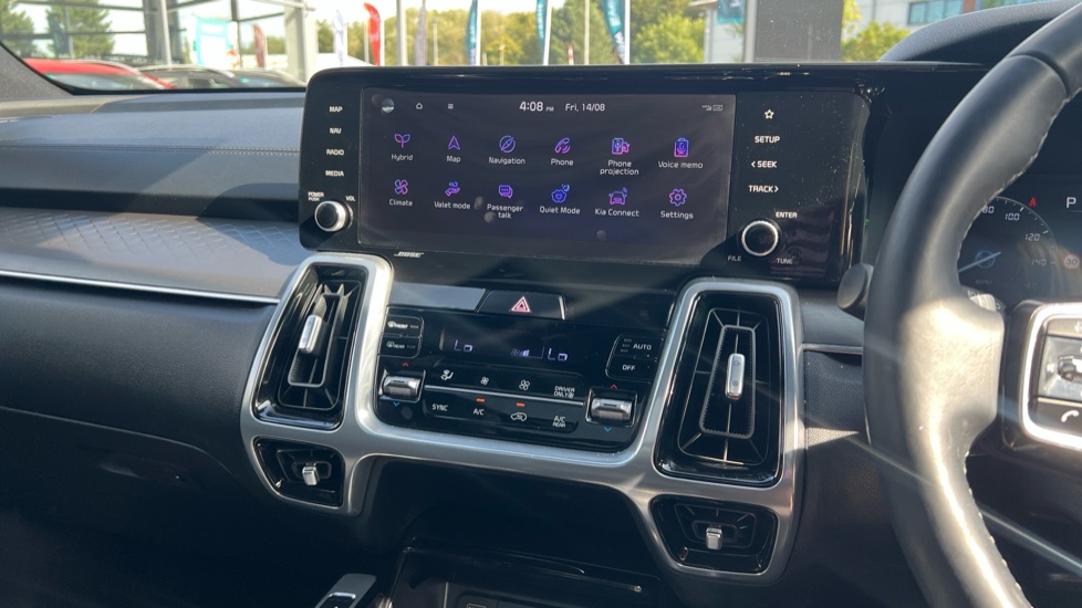 Kia Sorento 1.6 T-GDi HEV Edition 5dr Auto Hybrid Station Wagon - Image 12