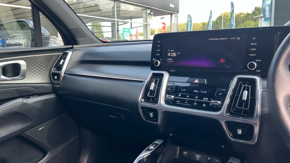 Kia Sorento 1.6 T-GDi HEV Edition 5dr Auto Hybrid Station Wagon - Image 14