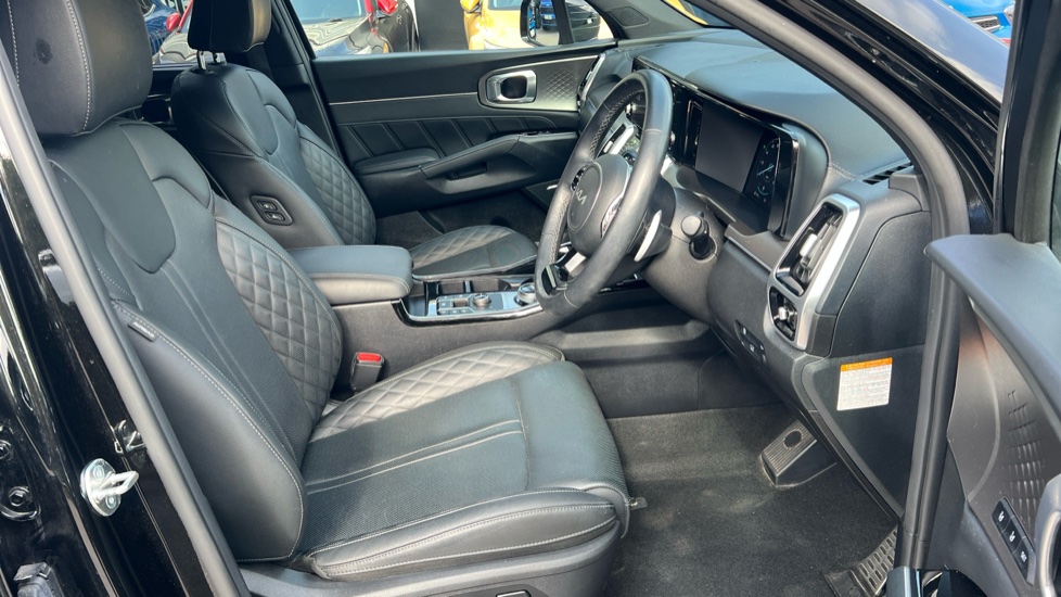 Kia Sorento 1.6 T-GDi HEV Edition 5dr Auto Hybrid Station Wagon - Image 28