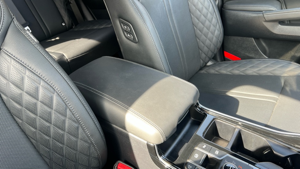 Kia Sorento 1.6 T-GDi HEV Edition 5dr Auto Hybrid Station Wagon - Image 40