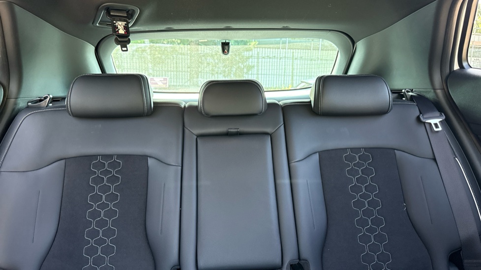 Kia Sportage 1.6T GDi PHEV GT-Line 5dr Auto AWD Estate - Image 15