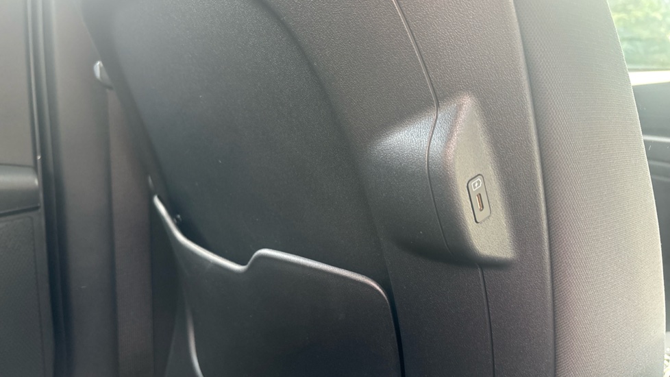 Kia Niro 1.6 GDi Hybrid 2 5dr DCT Hybrid Estate - Image 33