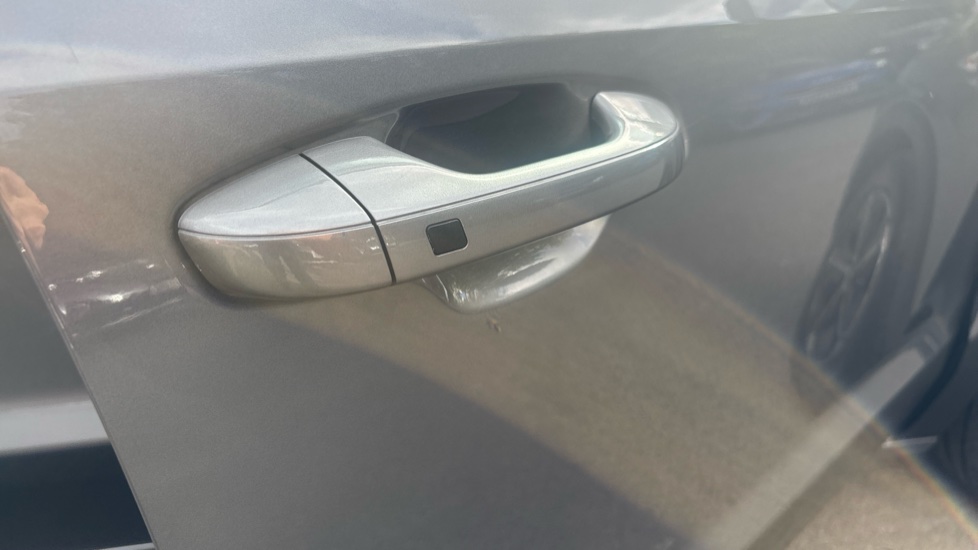 Kia Niro 1.6 GDi Hybrid 2 5dr DCT Hybrid Estate - Image 35