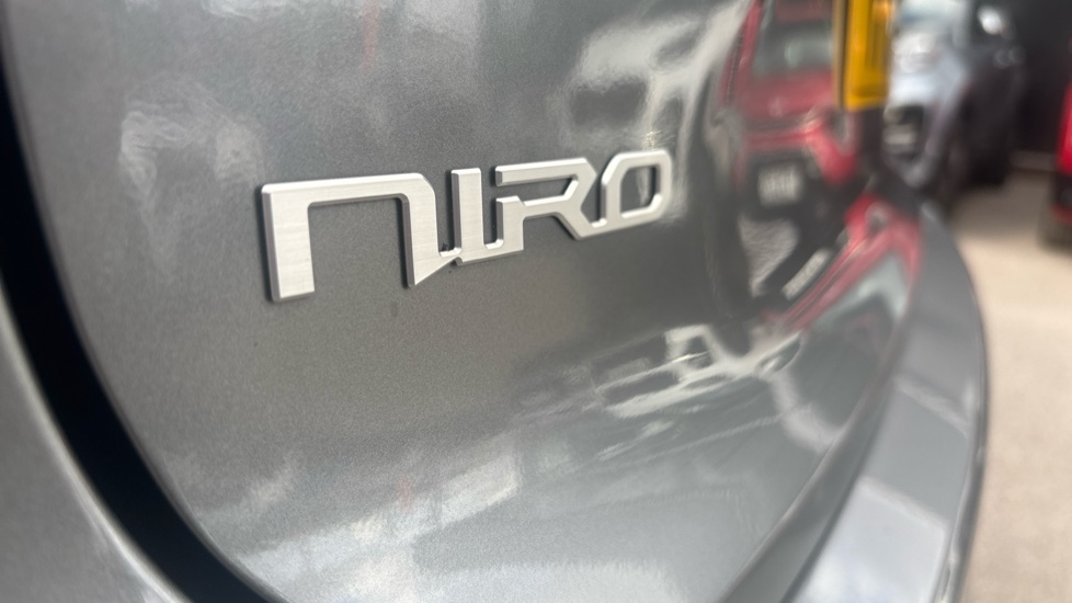 Kia Niro 1.6 GDi Hybrid 2 5dr DCT Hybrid Estate - Image 39