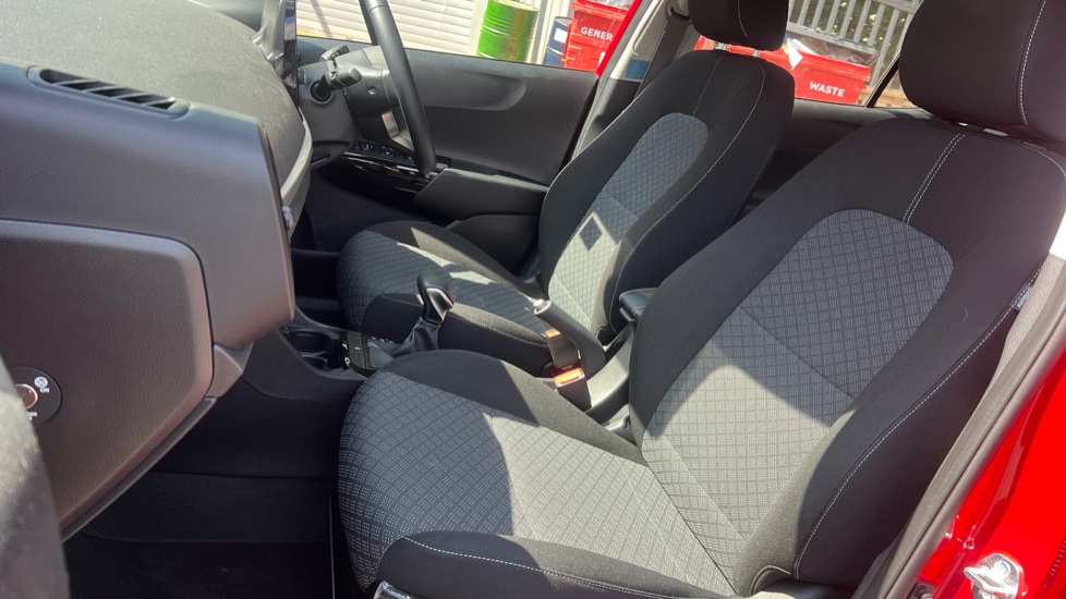 Kia Picanto 1.0 Pure 5dr Auto Petrol Hatchback - Image 21
