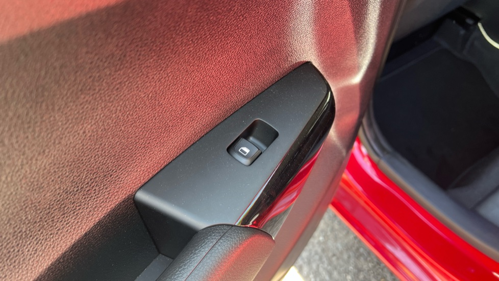 Kia Picanto 1.0 Pure 5dr Auto Petrol Hatchback - Image 24
