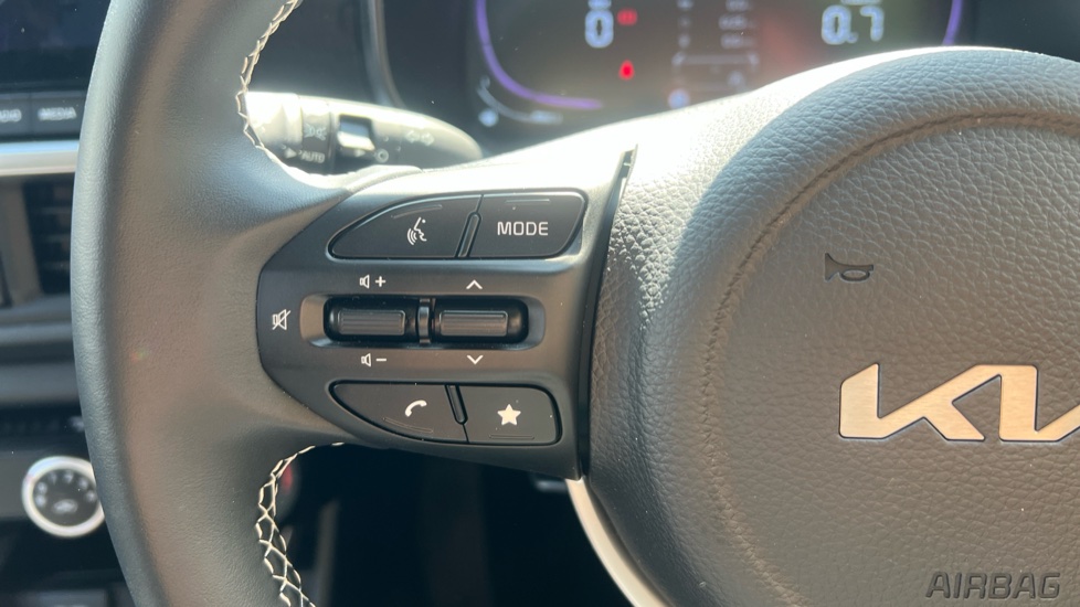 Kia Picanto 1.0 Pure 5dr Auto Petrol Hatchback - Image 27