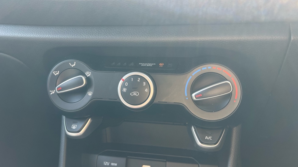 Kia Picanto 1.0 Pure 5dr Auto Petrol Hatchback - Image 36