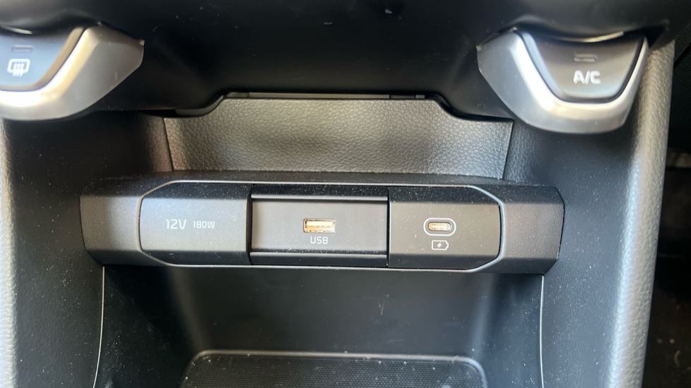 Kia Picanto 1.0 Pure 5dr Auto Petrol Hatchback - Image 37