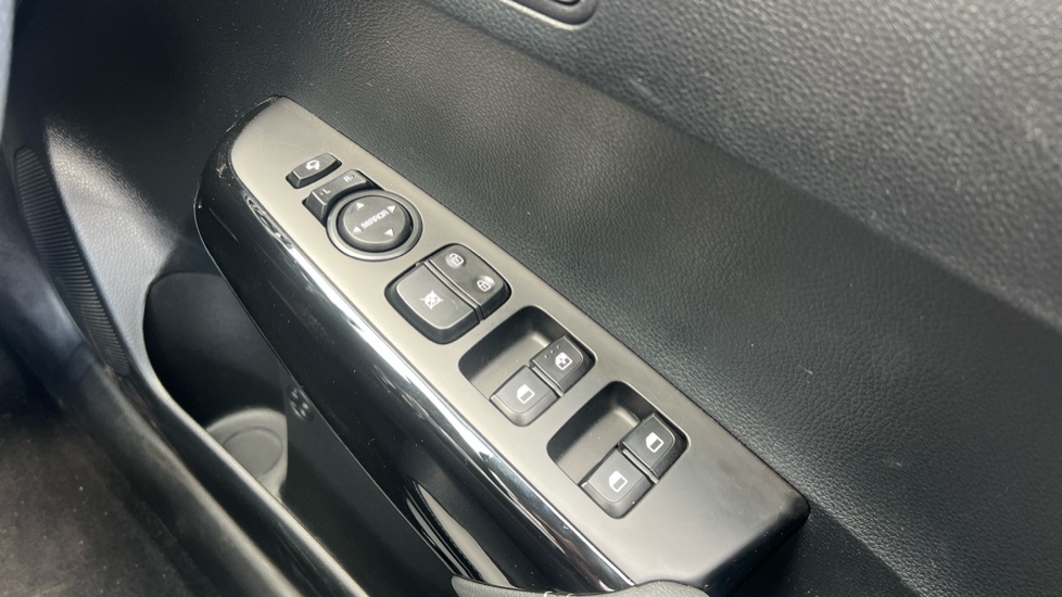 Kia Picanto 1.0 67 GT-Line 5dr Auto Petrol Hatchback - Image 32