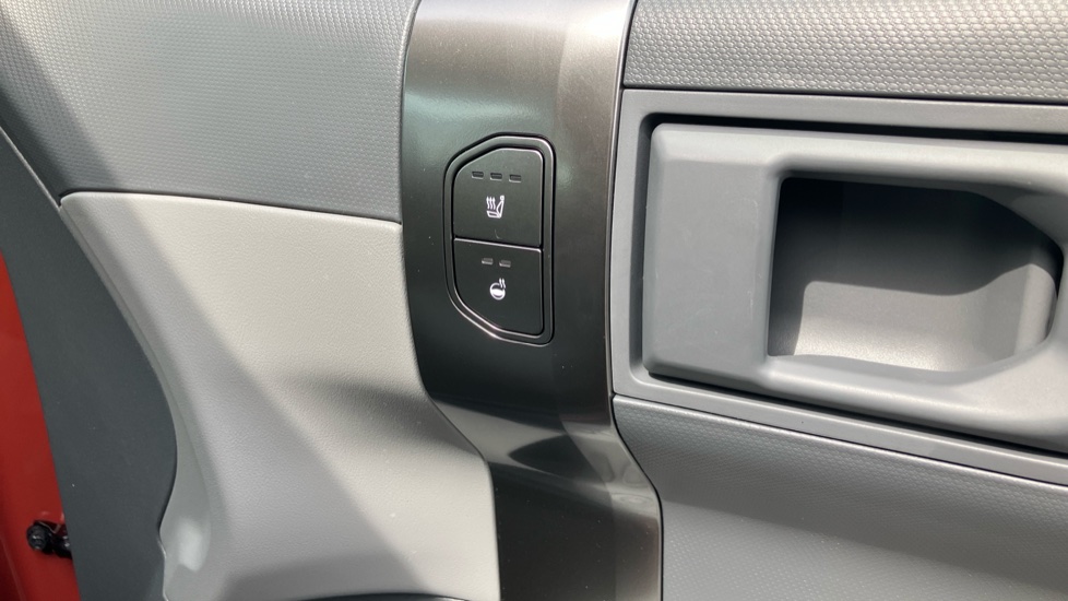 Kia EV3 150kW Air 81.4kWh 5dr Auto Electric Estate - Image 21