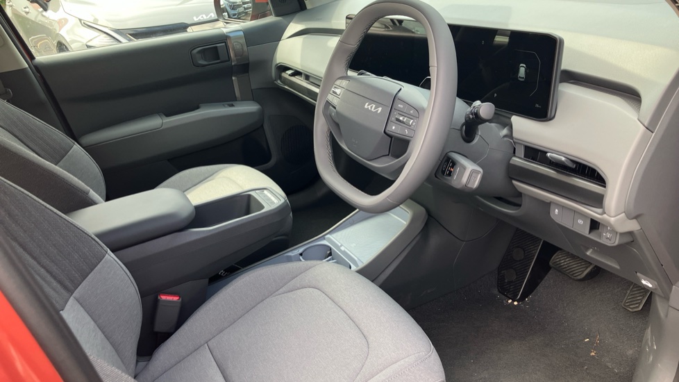 Kia EV3 150kW Air 81.4kWh 5dr Auto Electric Estate - Image 24