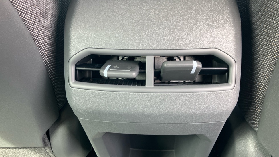 Kia EV3 150kW Air 81.4kWh 5dr Auto Electric Estate - Image 29