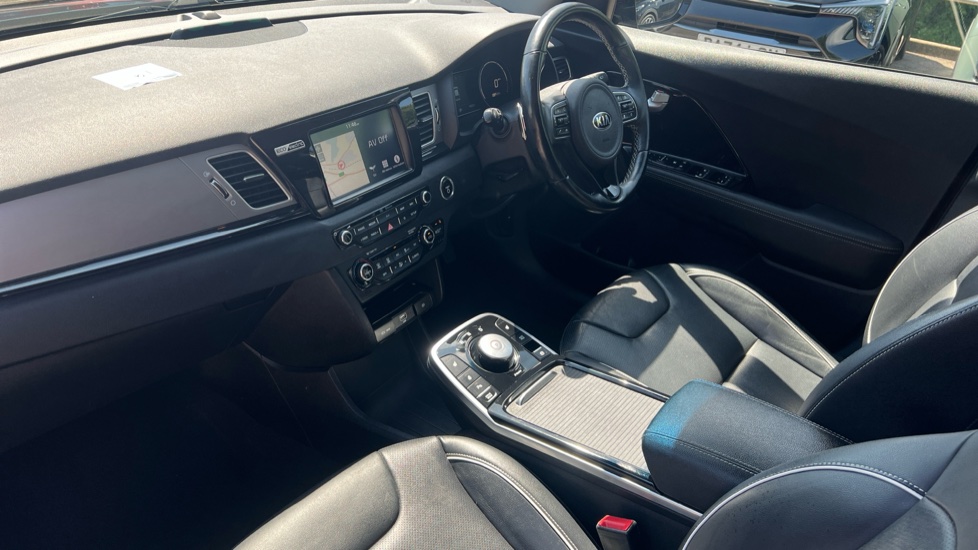 Kia E-Niro 150kW First Edition 64kWh 5dr Auto Electric Estate - Image 9