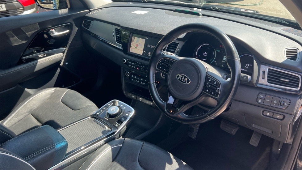 Kia E-Niro 150kW First Edition 64kWh 5dr Auto Electric Estate - Image 11