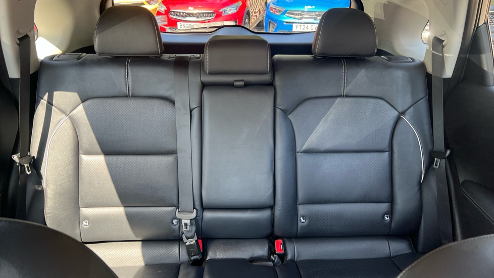 Kia E-Niro 150kW First Edition 64kWh 5dr Auto Electric Estate - Image 15