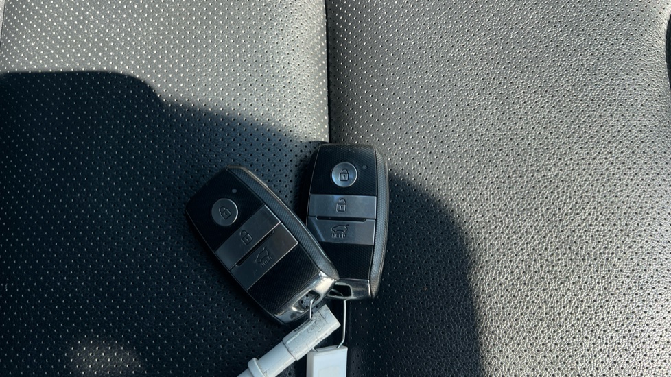 Kia E-Niro 150kW First Edition 64kWh 5dr Auto Electric Estate - Image 20