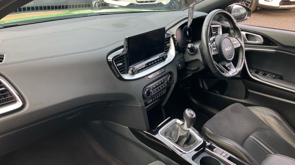 Kia Xceed 1.5T GDi ISG GT-Line S 5dr Petrol Hatchback - Image 9