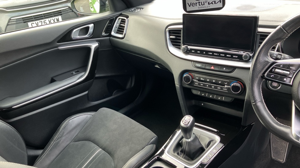 Kia Xceed 1.5T GDi ISG GT-Line S 5dr Petrol Hatchback - Image 14