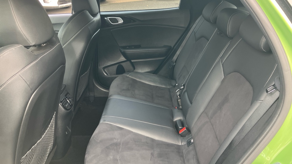 Kia Xceed 1.5T GDi ISG GT-Line S 5dr Petrol Hatchback - Image 16