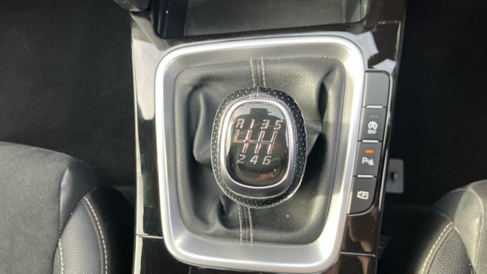 Kia Xceed 1.5T GDi ISG GT-Line S 5dr Petrol Hatchback - Image 38